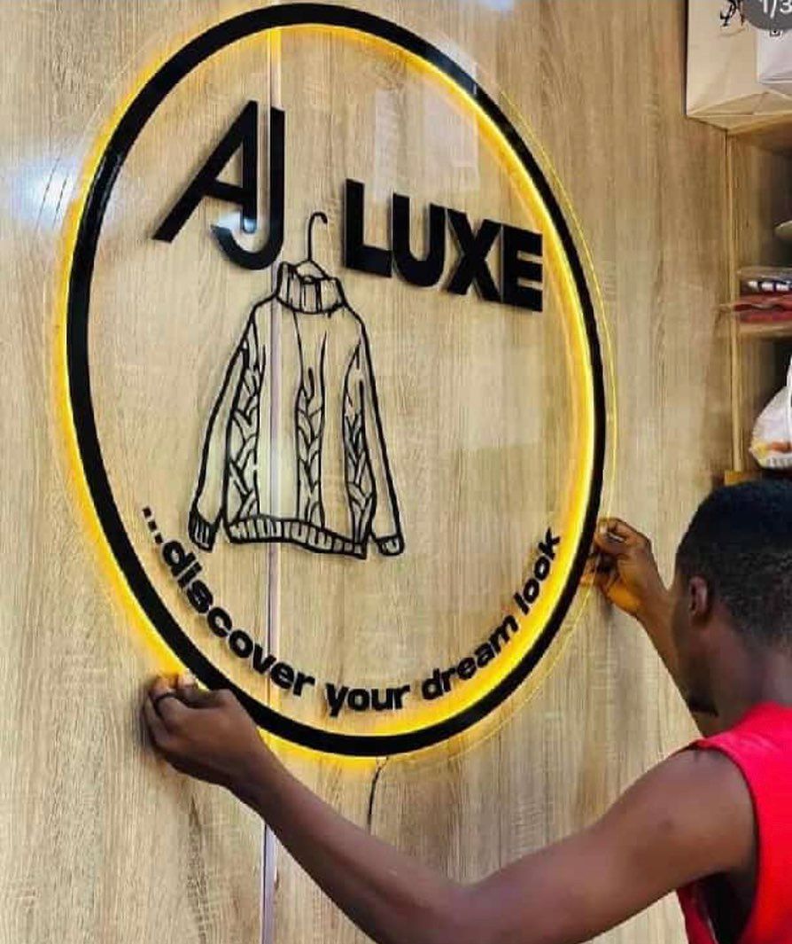 AJ Luxe Discover